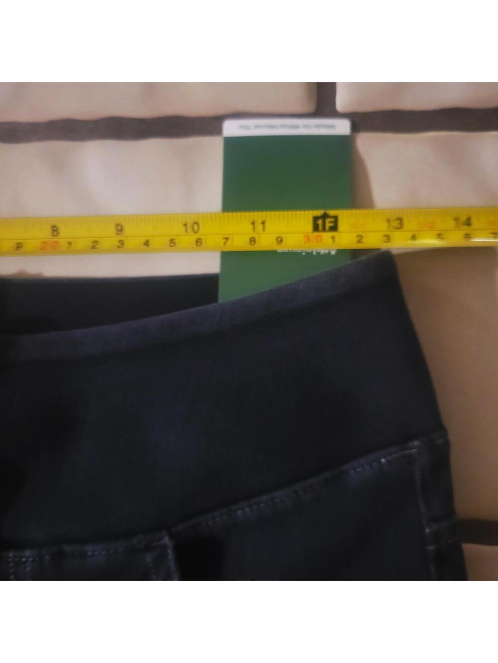 Halara Flex™ High Waisted Black Washed Casual Straight Leg Jeans NWT - Size S - Picture 4 of 9